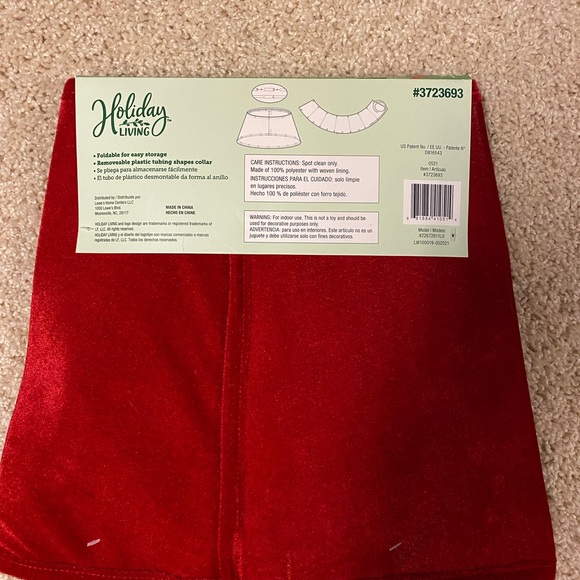 26in Fabric Christmas Tree Collar - Picture 2 of 3